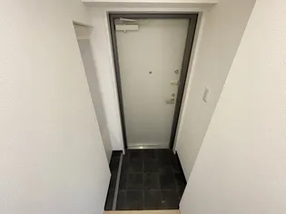 Duke御影【1階】の玄関