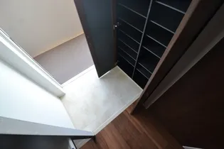 スプランディッド神戸北野【11階】の玄関