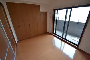 リーガル神戸三宮山手【4階】の寝室