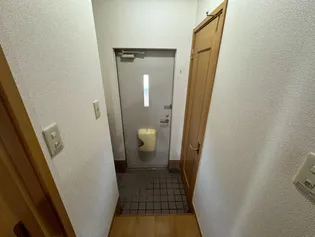 シェーンタール須磨【1階】の玄関