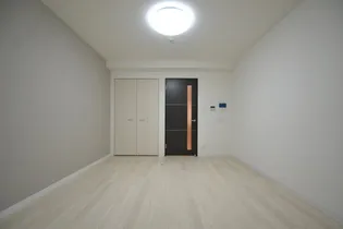 ボンニー元町【4階】の居間