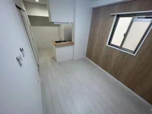 グランメール岡本【3階】の居間