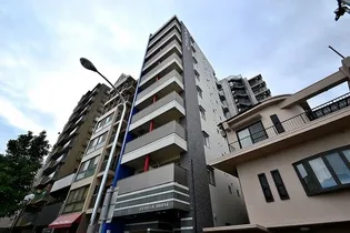 アバンサハウス【5階】の外観