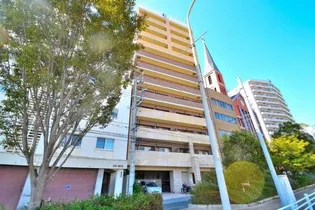 エスライズ新神戸【3階】の外観