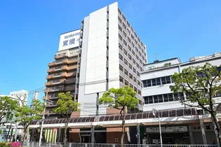 ラ・ウェゾン湊川公園【5階】の外観