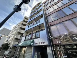 ヴィラ神戸【5階】の外観