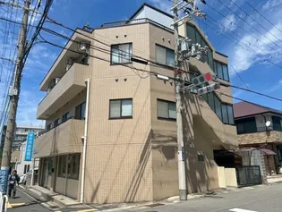 ソレアード【3階】の外観