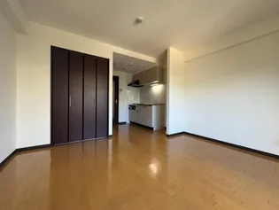 ボヌール恋野【4階】の居間