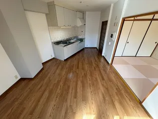 サンリッジ湊川【5階】の内装