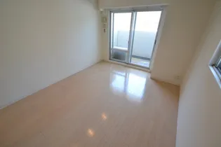 レジディア神戸磯上【5階】の内装