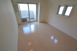 レジディア神戸磯上【5階】の居間