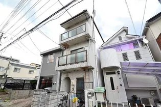 カーサパラマウント【1階】の外観