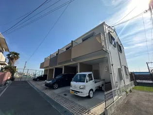 KARIN上沢の外観