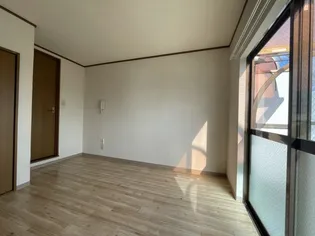 C.C.9.【2階】の内装