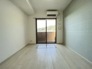 スプランディッド神戸北野【5階】の居間