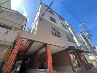 プチ・シャトーあけぼの【2階】の外観