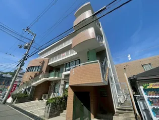 イースト神戸本山【4階】の外観