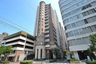 アパタワーズ神戸三宮【14階】の外観