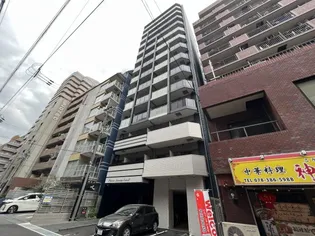 プレサンス三宮セントウエル【10階】の外観