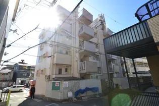 諏訪山マンション【2階】の外観