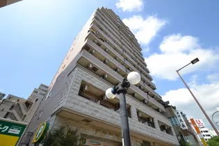 ロイヤルヒル神戸三ノ宮【6階】の外観