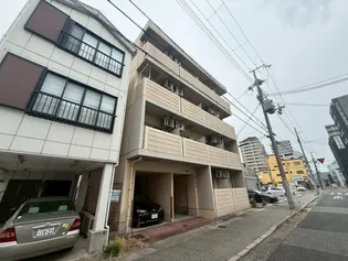 メゾン本町【3階】の外観