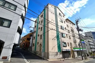 サントル花隈【2階】の外観