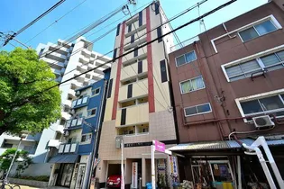 シュープリーム【6階】の外観