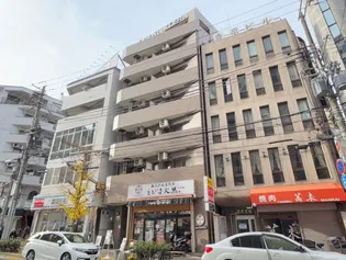 サンビルダー六甲駅前【3階】の外観