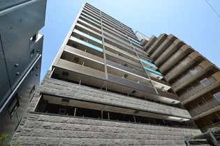 プレサンス三宮ポルト【9階】の外観