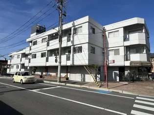 ロジュマン反高の画像