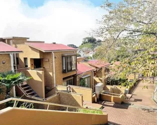 コスモ山手【2階】の外観