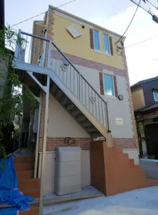 ユスターシュ【2階】の外観