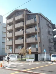 クラージュKAMAKURAYA【6階】の外観