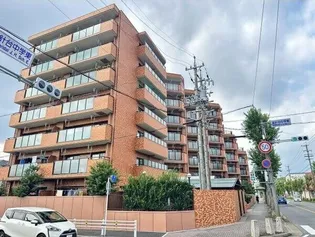 愛知県名古屋市名東区勢子坊3丁目【マンション】の外観