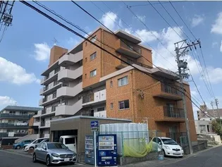 ピースキャピタル上菅【3階】の外観