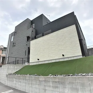 ブローバルコート新宿【2階】の外観