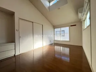 ドリームK・山王【206号室】の居間