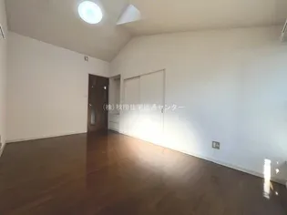 ドリームK・山王【206号室】の居間