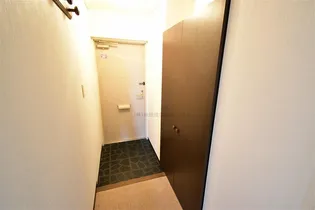 ライオンズマンション山王第2【803号室】の玄関