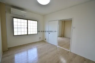 メゾン湖雲【102号室】の寝室