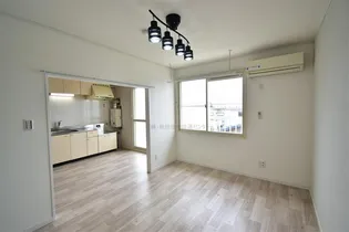 アートヒルズ日吉【203号室】の寝室