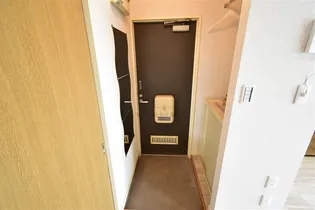 アートヒルズ日吉【203号室】の玄関