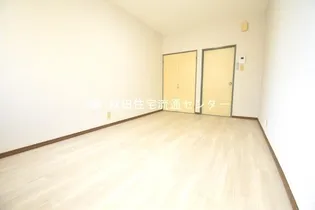 メゾン三浦【102号室】の寝室