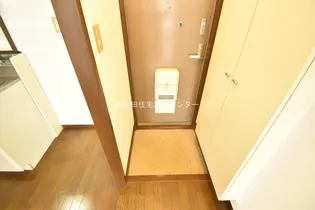 シティハイムT【102号室】の玄関