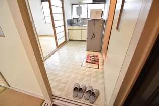 メープルオーク1【105号室】の玄関