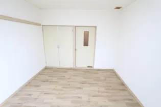 メープルオーク2【107号室】の居間