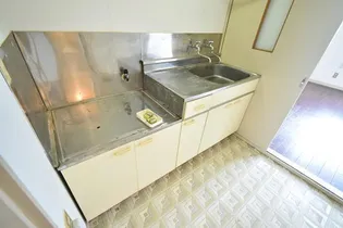 メープルオーク2【210号室】のキッチン