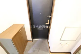 コーポ保戸野【205号室】の玄関