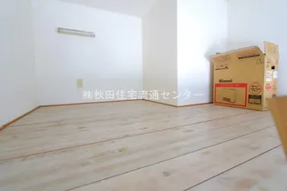 ライフキャップ泉【202号室】の寝室